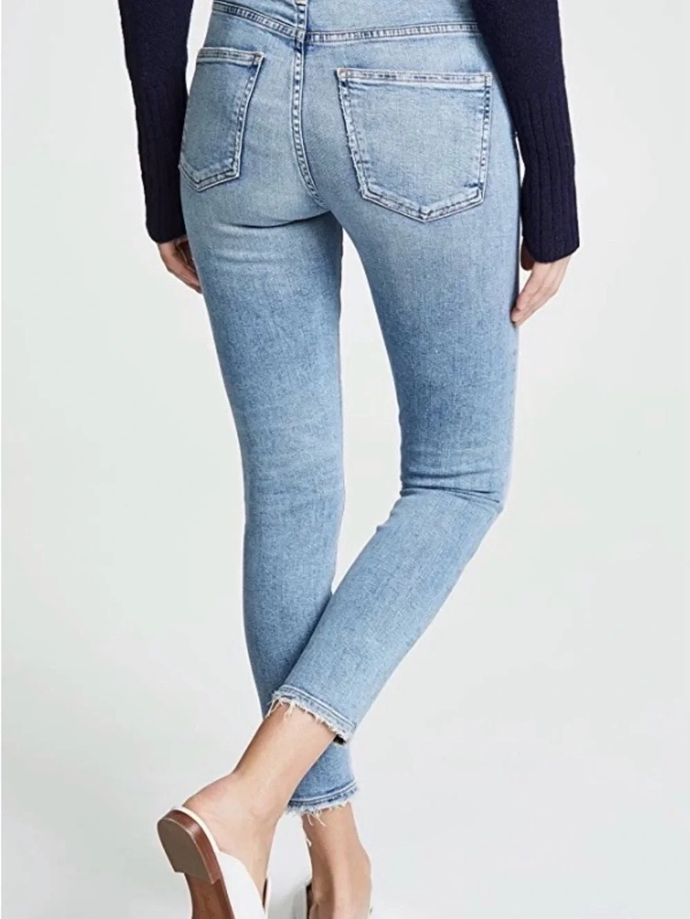 Citizens Of Humanity Light Wash Cropped High-Rise Skinny Jeans - Picture 6 of 9